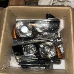 2014 Srt8 Stock Charger Headlight’s 