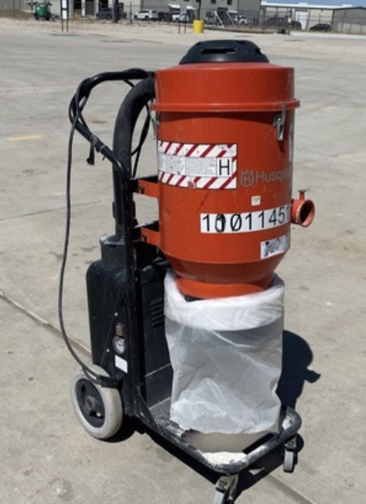 Husqvarna S26 Vacuum for Sale in Chicago, IL OfferUp