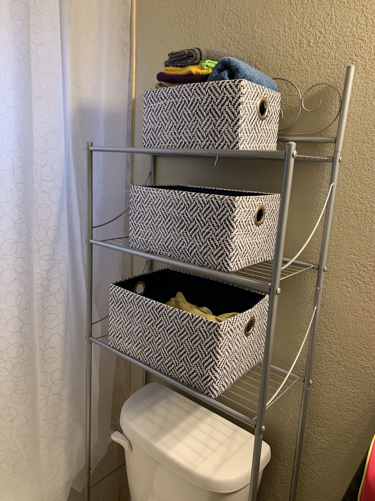 Bathroom Shelves with bins