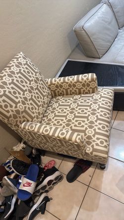 Accent Chairs