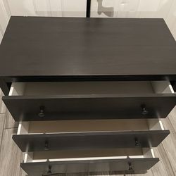 Dresser 36”x18”H32