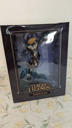 League of Legends Worlds 2013 Pulsefire Ezreal Figurine