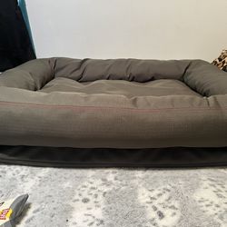 Reddy Indoor/outdoor Large Dog Bed 