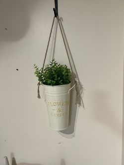 Flower Pot Wall Hanging