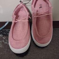 Pretty In pink Shoes 