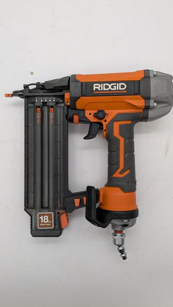 Ridgid (R213BNF) Pneumatic 18-gauge 2-1/8 In Brad Nailer With Clean Drive Technology 