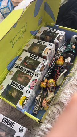 ANIME FIGURES!! Everything $60