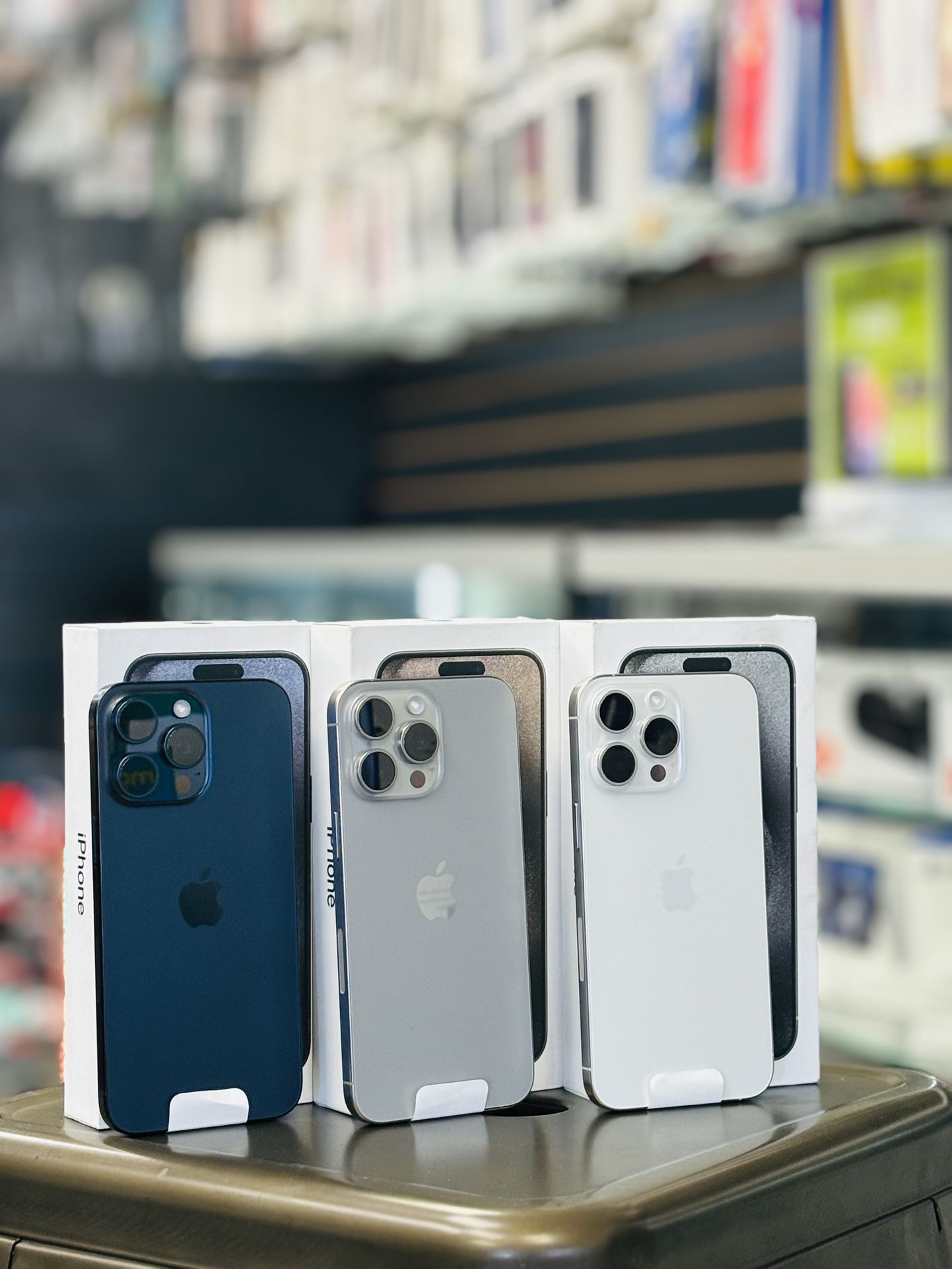 iPhone 15 Pro max Unlocked Available 
