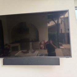 Samsung The Terrace LST7D Outdoor QLED TV 