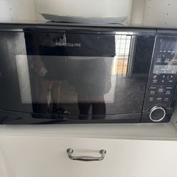 Frigidaire Microwave