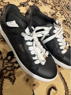 Shoe