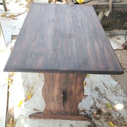 Table  Stained Beautiful 