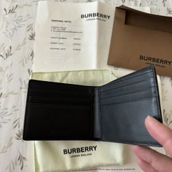 Check Bifold Wallet (Burberry)