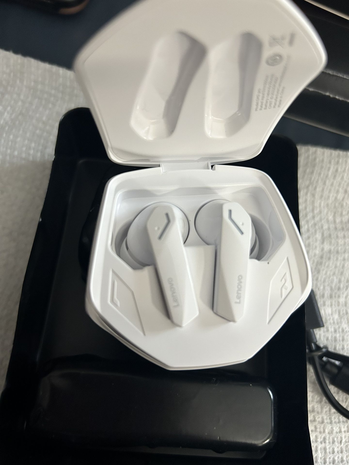 Lenovo think plus Wireless, Earbud, Headphones