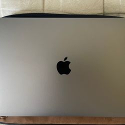2019 Mac Book Pro 13” Lap Top