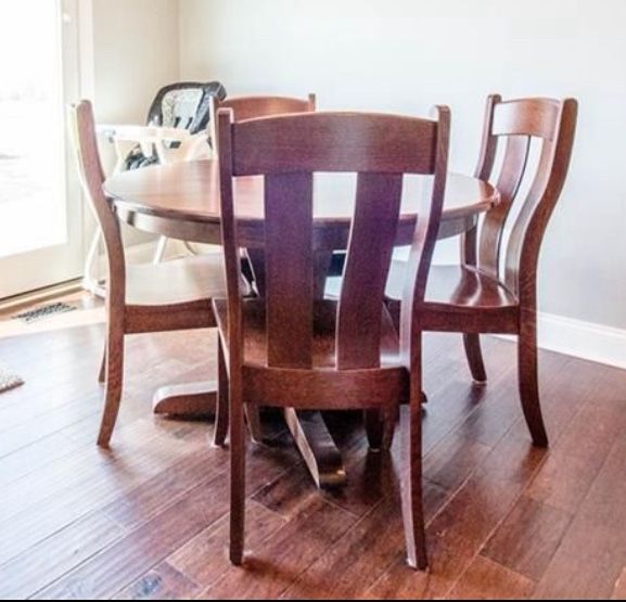 Amish Oak Table with Leaf and 4 Chairs