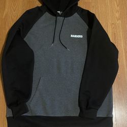 Brand New RAIDERS logo Hoodie $25 