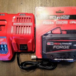 Milwaukee M18 RED LITHIUM FORGE HD12.0 Battery & Rapid Charger Combo 