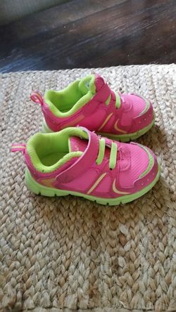 SIZE 4..IN GREAT CONDITION