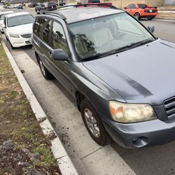 2004 Toyota Highlander V6