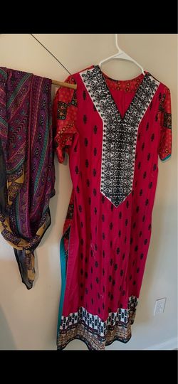 Pakistani large suit chest size 23 inches