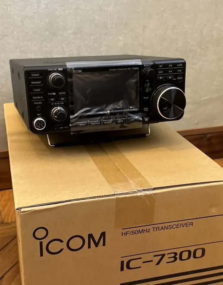 Icom 7300 New