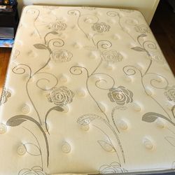 Queen Size Brand New Mattress; Moving Out Sale 