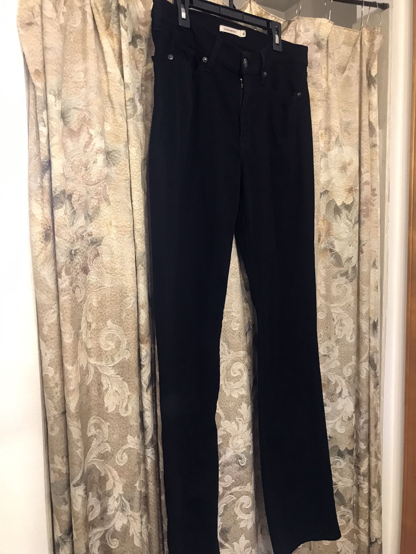 Womens Levi’s high waisted bootcut jeans