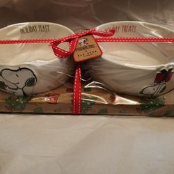 $15 - Snoopy Pet Dishes