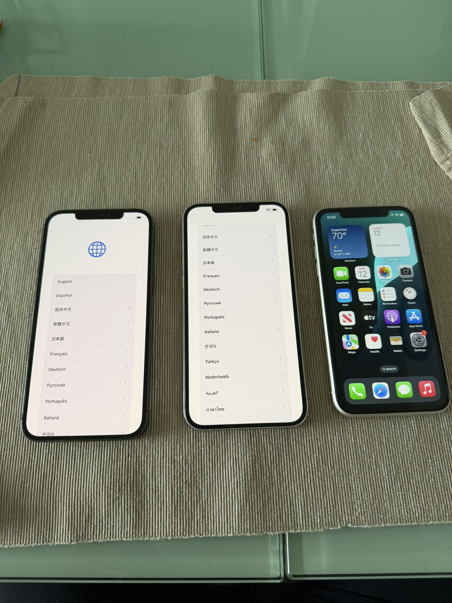 2 iPhone 12 Pro Max & Iphone 11 Like New