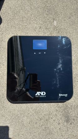 Battery operated digital scale