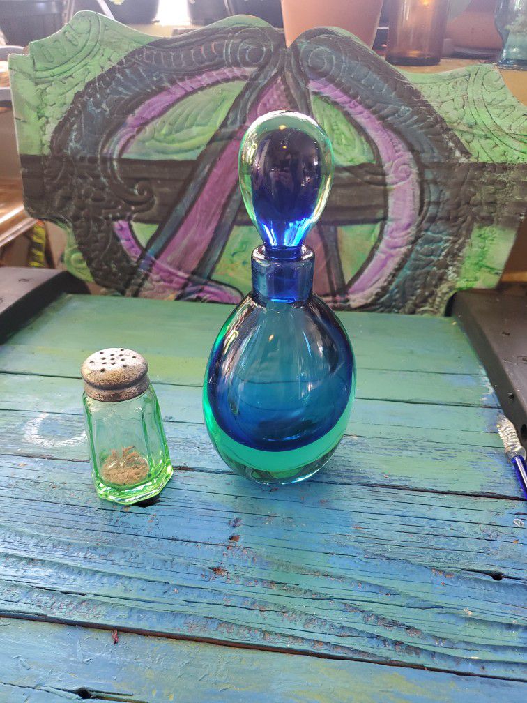 Vintage Murano Italian Glass Bottle. 