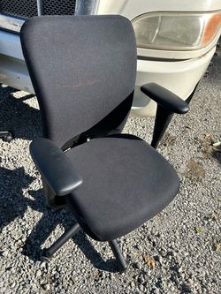 Office chairs/ rolling chair/ desk chair
