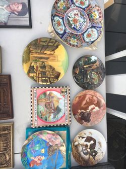 Collectible ceramic plates