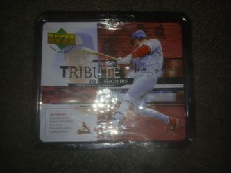 1999 UPPER DECK TRIBUTE TO MARK McGWIRE LUNCH BOX WITH 30-CARD SET FACTORY SEAL