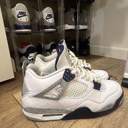 Jordan 4 Midnight Navy 