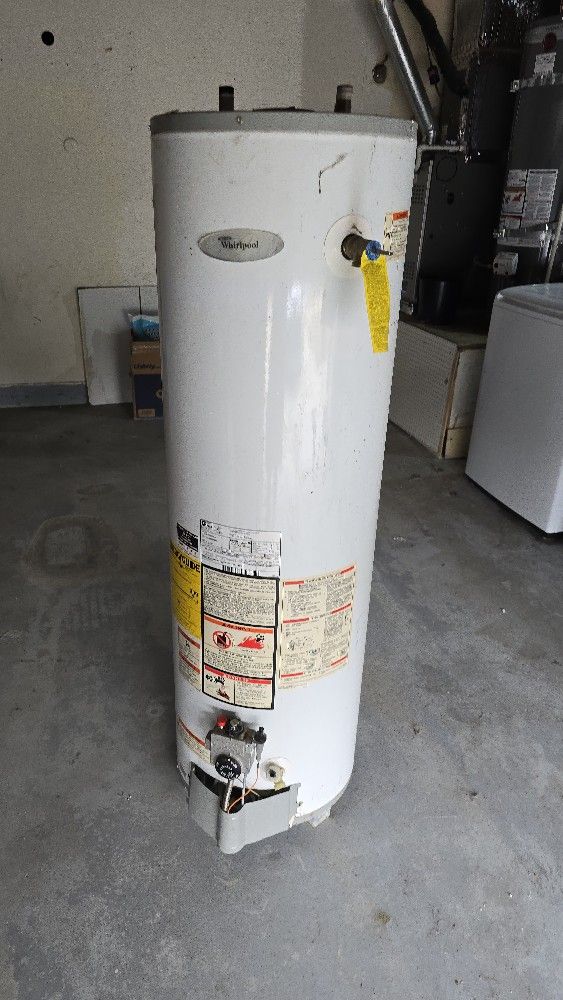 40 Gallon Whirlpool Water Heater