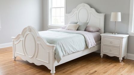 Samuel Lawrence full size bed with nightstand