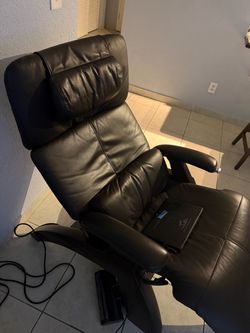 Human Touch Perfect Chair PC-610 Electric Zero Gravity Recliner