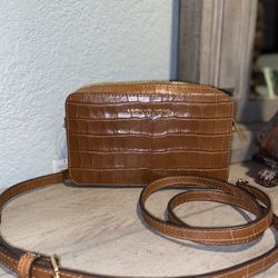 New Women’s Crossbody Michael Kors Authentic