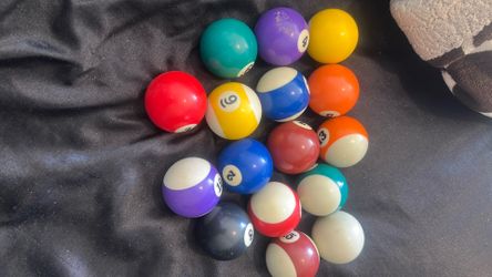 Pool Table Balls Full Set