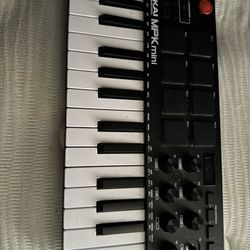AKAI Mini