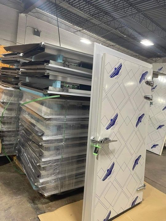 Brand New Walk In Coolers And Freezers