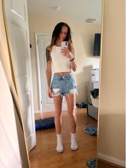 Levi’s denim shorts size 25
