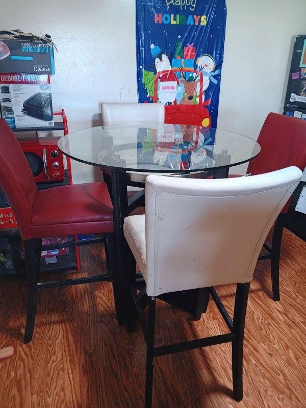 Round, Glass Table With Base And 4 Faux Leather Chairs