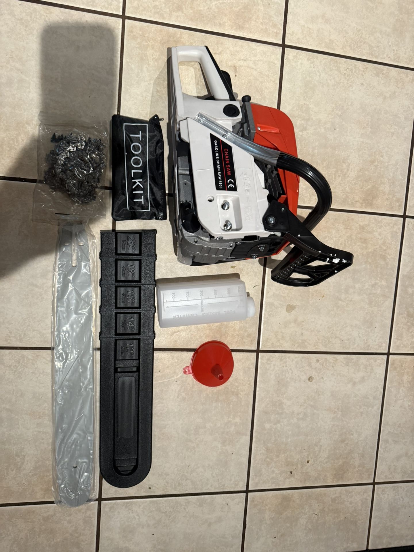 Gasoline Chain Saw - Powerful 2-stroke Engine, 20-inch Saw Chain, Cutting Tool, Efficient Wood Cutting, Logging And Ranch, Farm new $140 in n Lakelan
