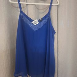 cute plus size top 💙