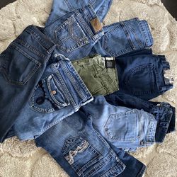 Pantalón de mujer talla 0 -7 todo x $60 Obo $8 pieza( A&F /Hollister & $10  Girls jeans sizes 0-7 $75 bundle or $8 each (Levis Hollister / A&F $10) for