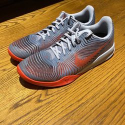 Men’s Nike Basketball Shoes Size 13