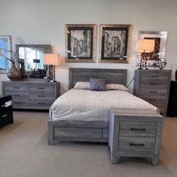 Queen 4 Piece Bedroom Set $499 Set includes Bed Frame, Dresser, Mirror and 1 Night Stand. *Mattress and box spring are sold separately. ✅ Financing Av